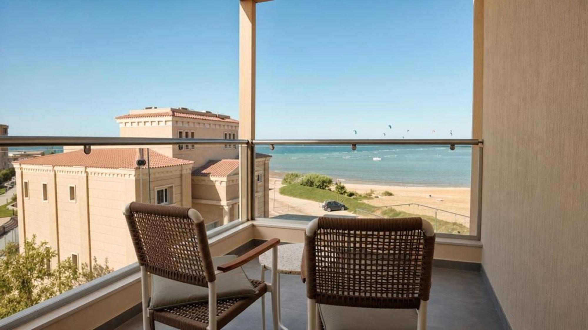 Deluxe Double Room with Balcony and Sea View
